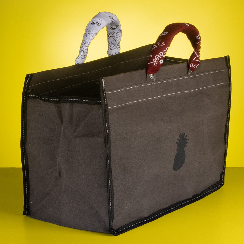 SACOLA DE LONA COM BANDANAS - CINZA