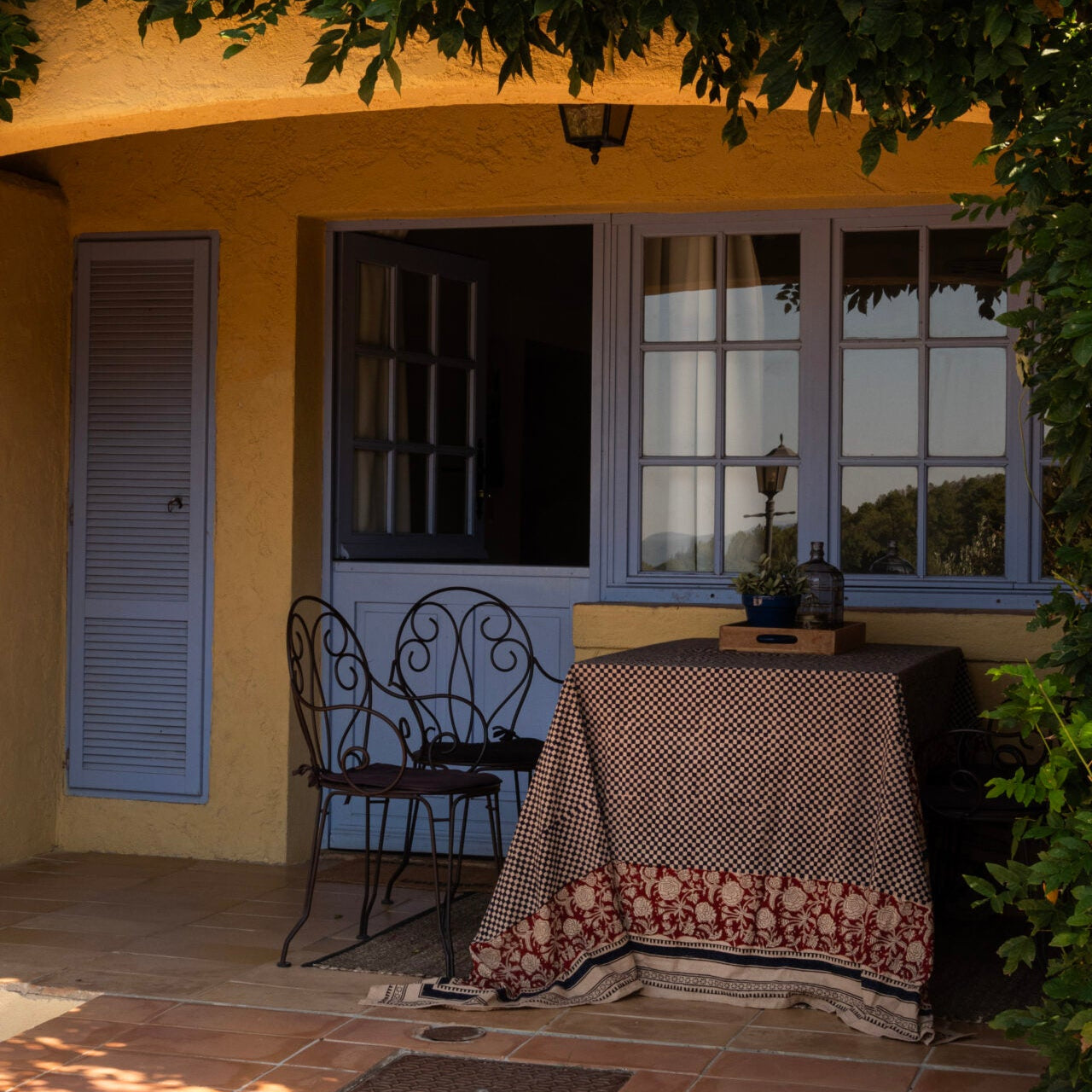 TOALHA DE MESA BLU E ROSSO