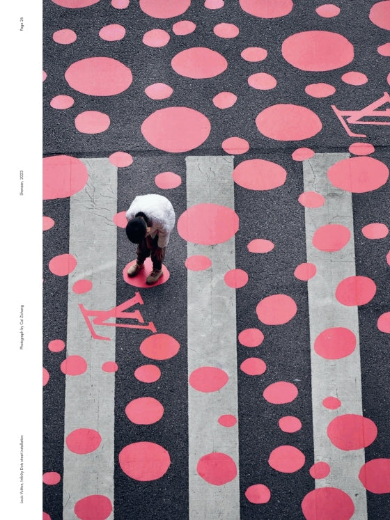 LIVRO LOUIS VUITTON - YAYOI KUSAMA