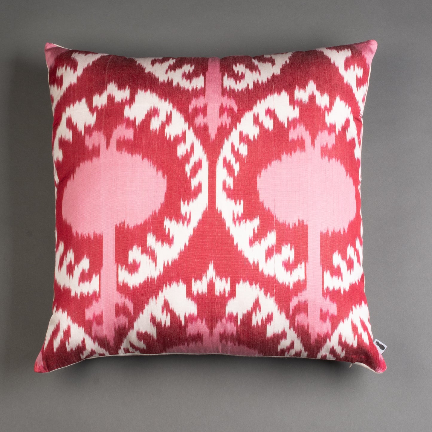 ALMOFADA IKAT DE SEDA IMPORTADA 50x50CM