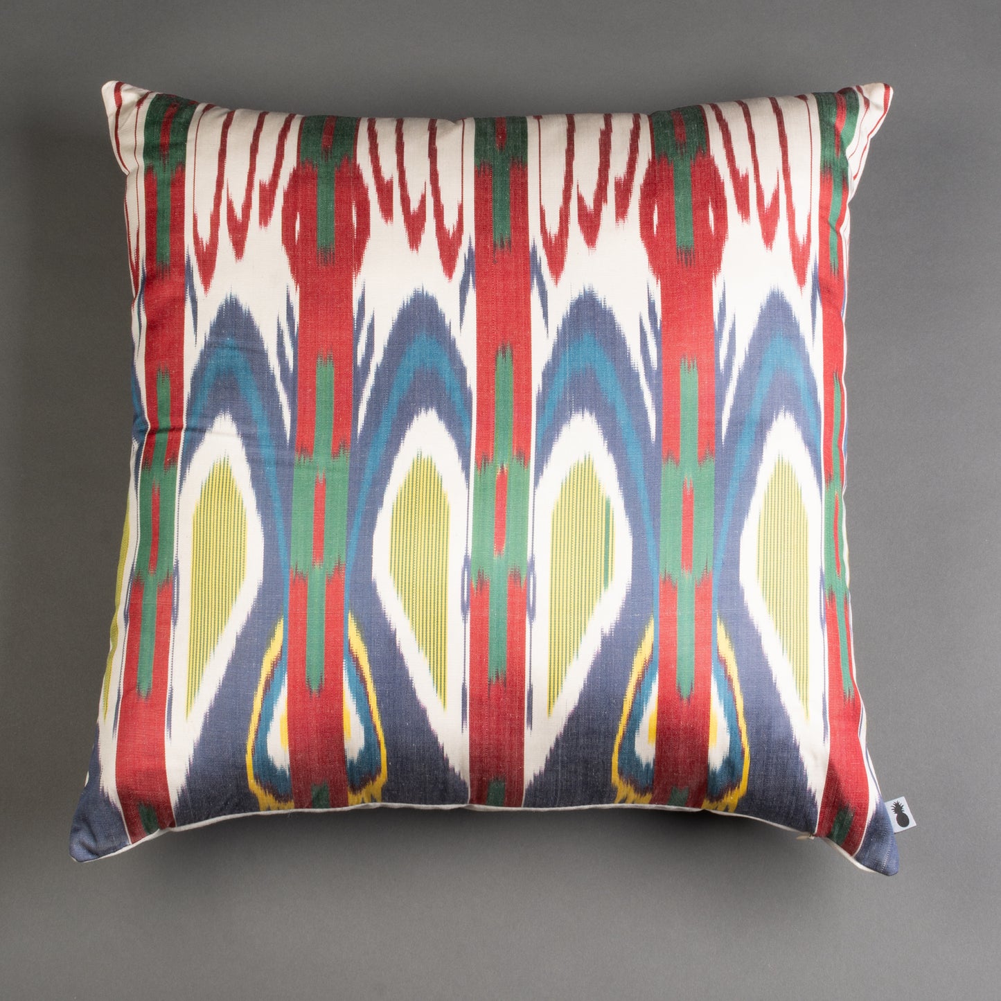 ALMOFADA IKAT DE SEDA IMPORTADA 50x50CM