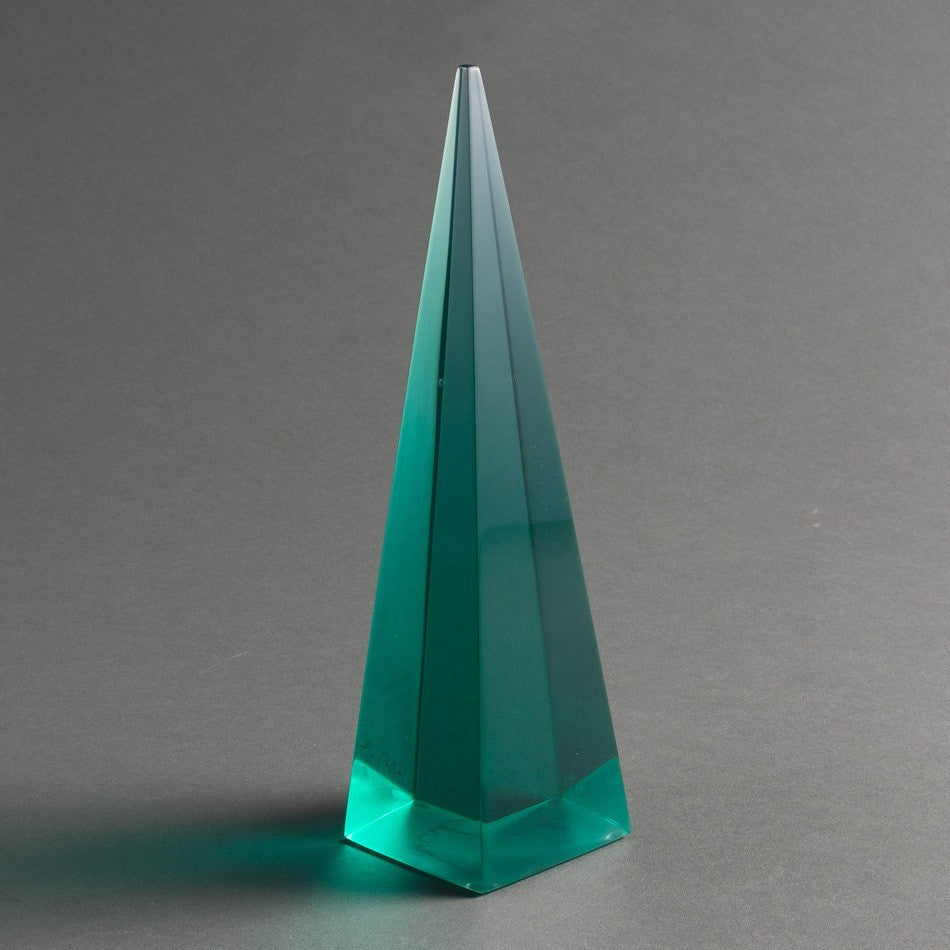 ESCULTURA PIRÂMIDE P