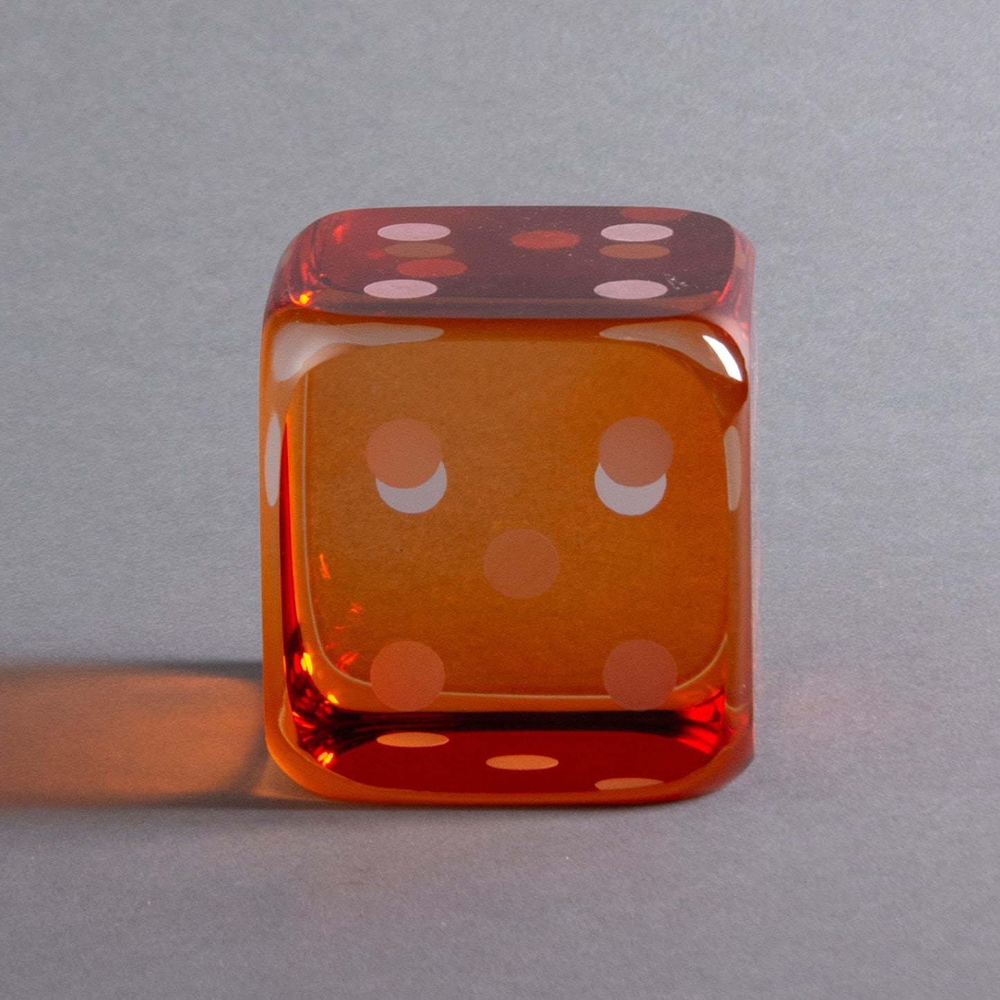 DADO DECORATIVO DE CRISTAL LARANJA