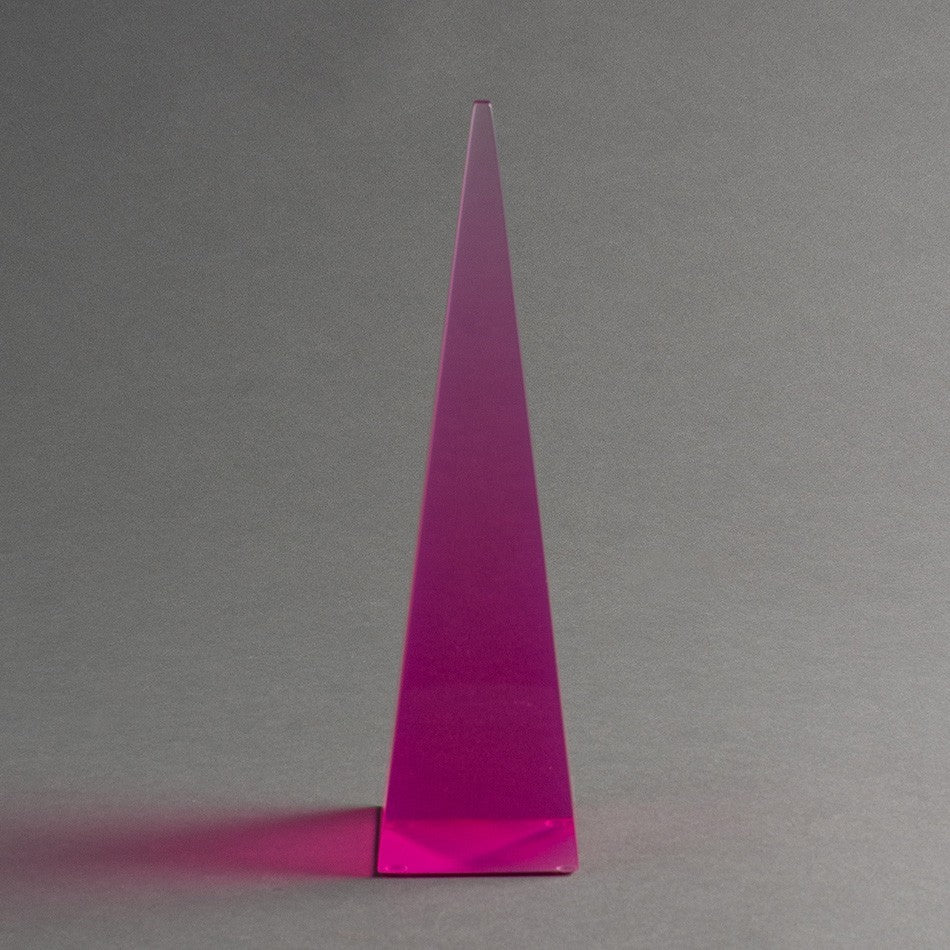 ESCULTURA PIRAMIDE M