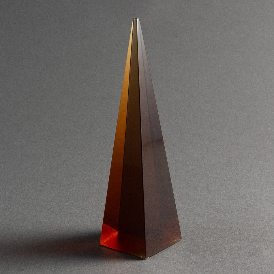 ESCULTURA PIRAMIDE P
