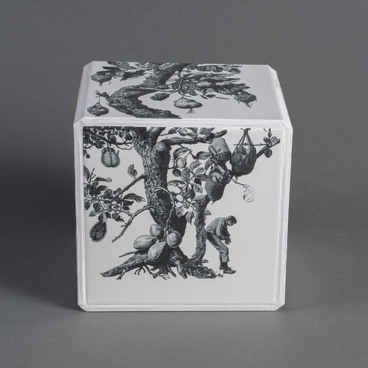 ESCULTURA CUBO PAREDE