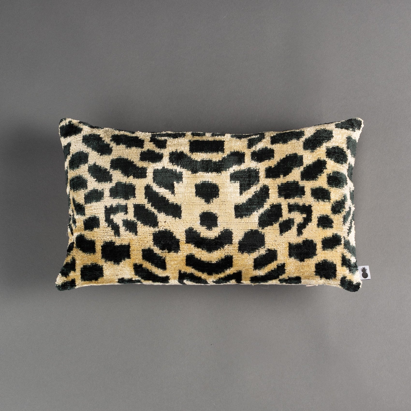 ALMOFADA VELUDO DE SEDA IMPORTADA 40x25CM