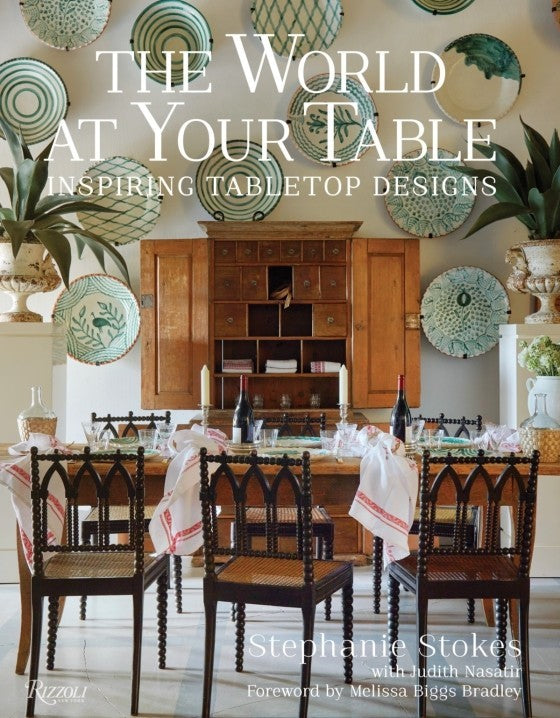 LIVRO THE WORLD AT YOUR TABLE: INSPIRING TABLETOP DESIGNS
