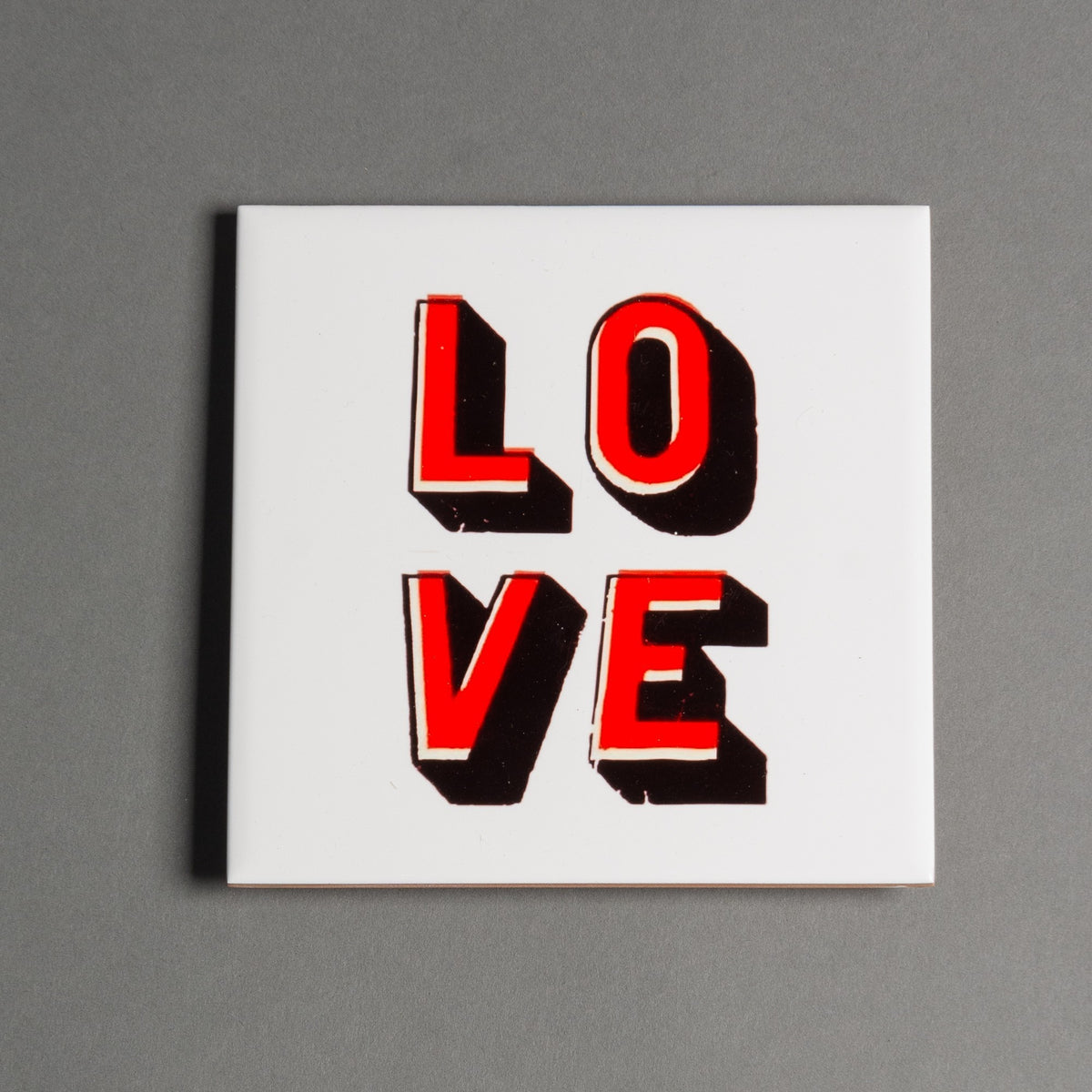 ESCULTURA AZULEJO LOVE