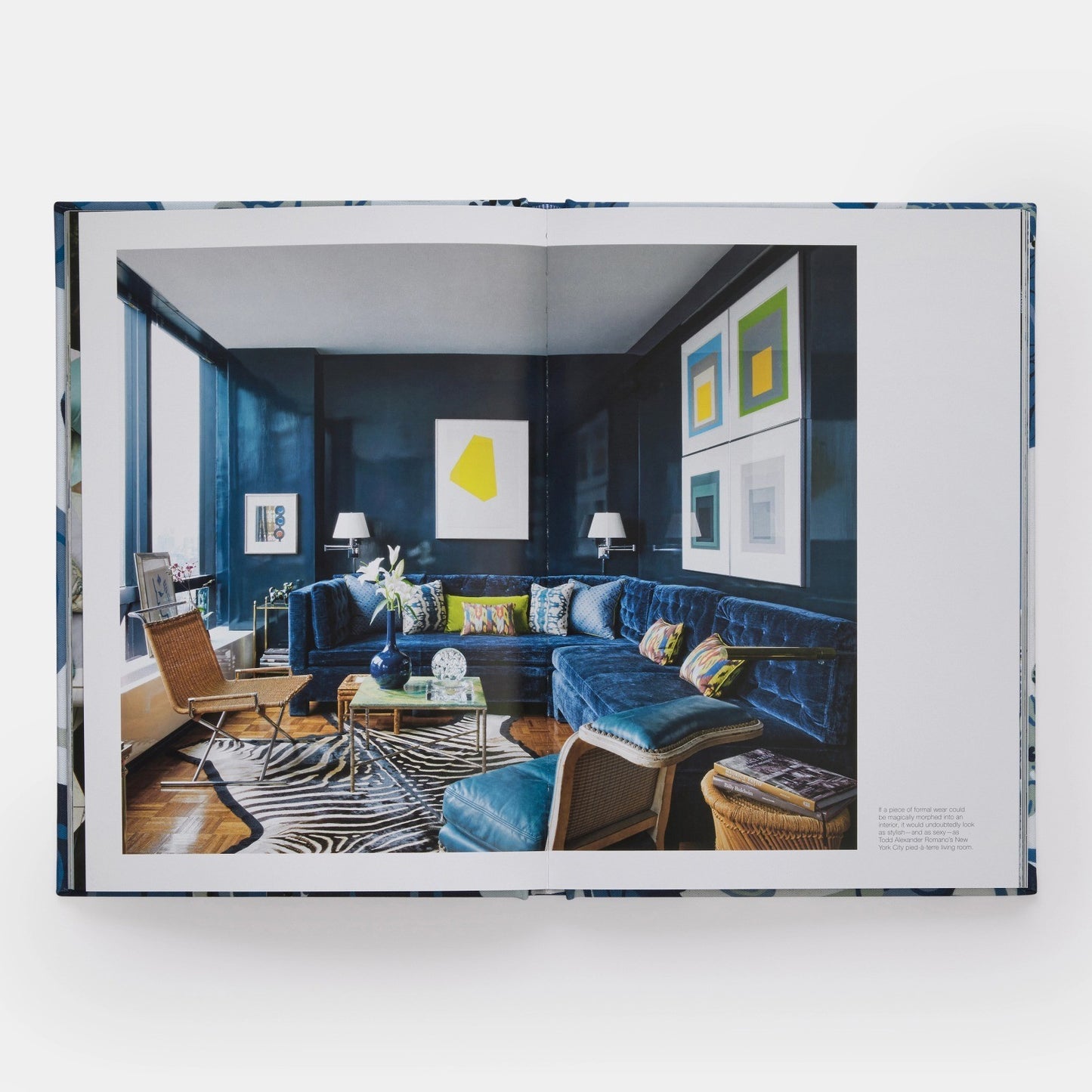 LIVRO BLUE AND WHITE DONE RIGHT: THE CLASSIC COLOR COMBINATION FOR EVERY DECORATING STYLE