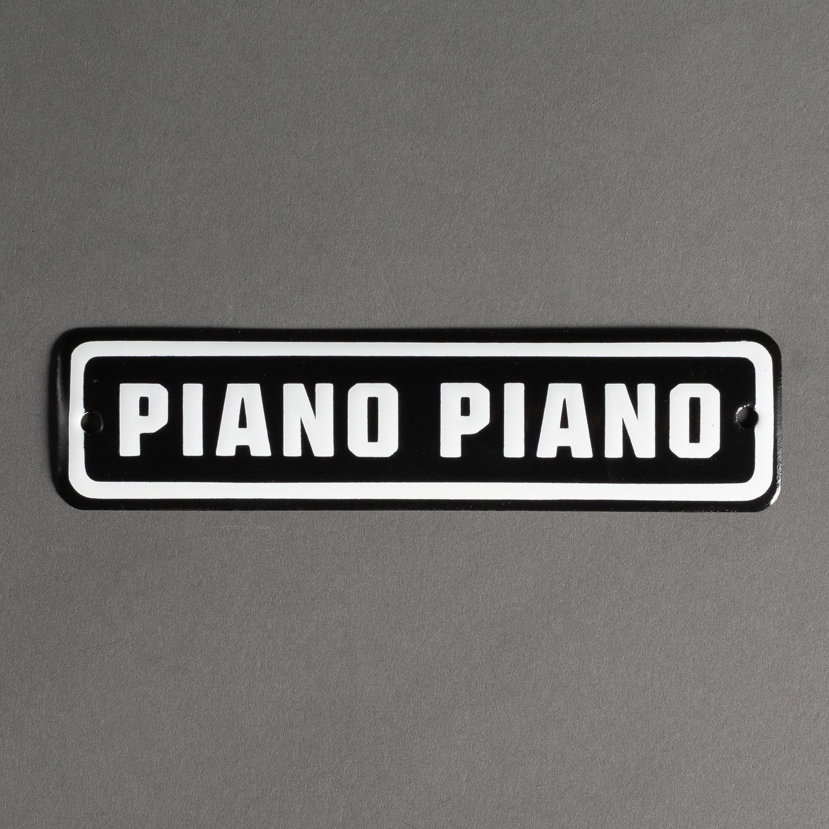PLACA DE FERRO - PIANO PIANO