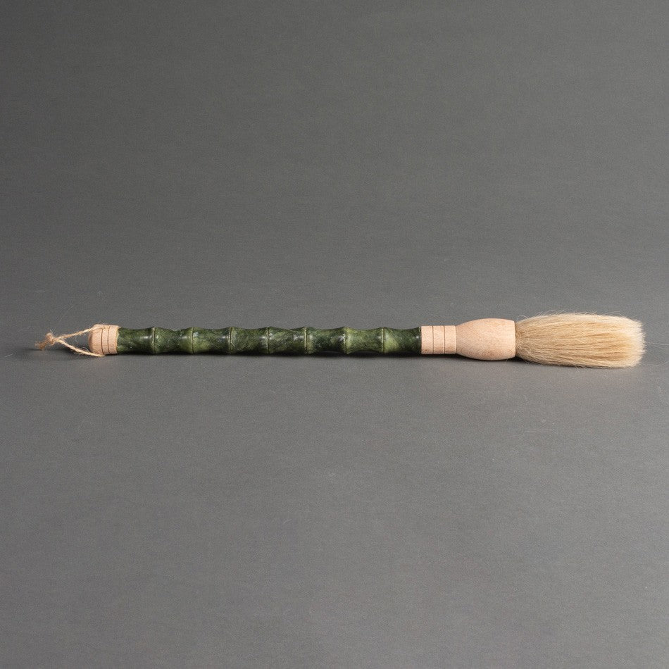 PINCEL DE PEDRA JADE E MADERIA