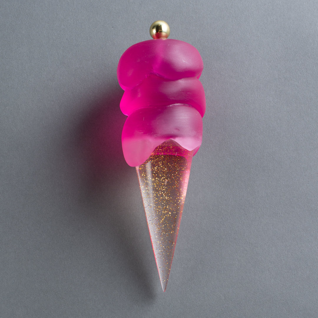 ESCULTURA SORVETE ROSA