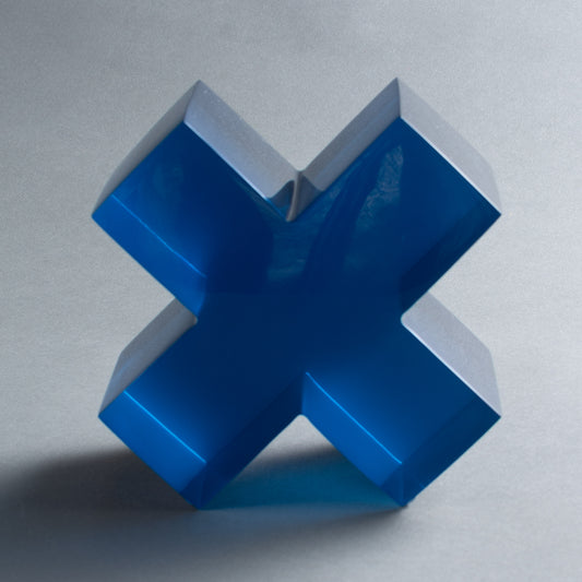 ESCULTURA X AZUL