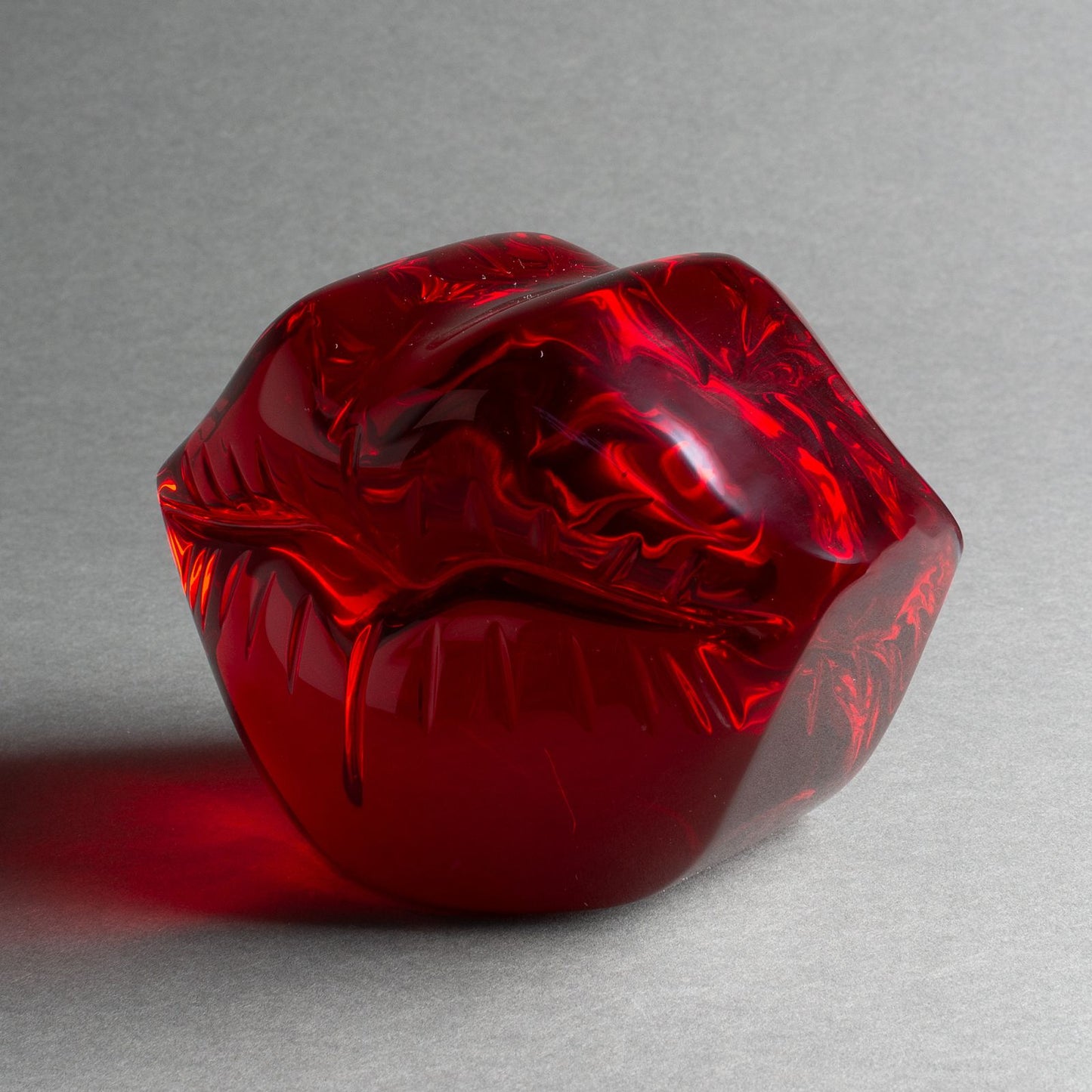 ESCULTURA BACIO ROSSO