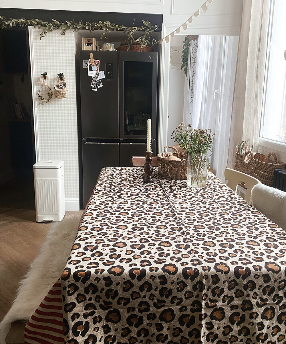 TOALHA DE MESA LEOPARDO