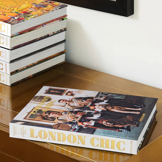 LIVRO LONDON CHIC - CHARLES FINCH 1 Ed 2025