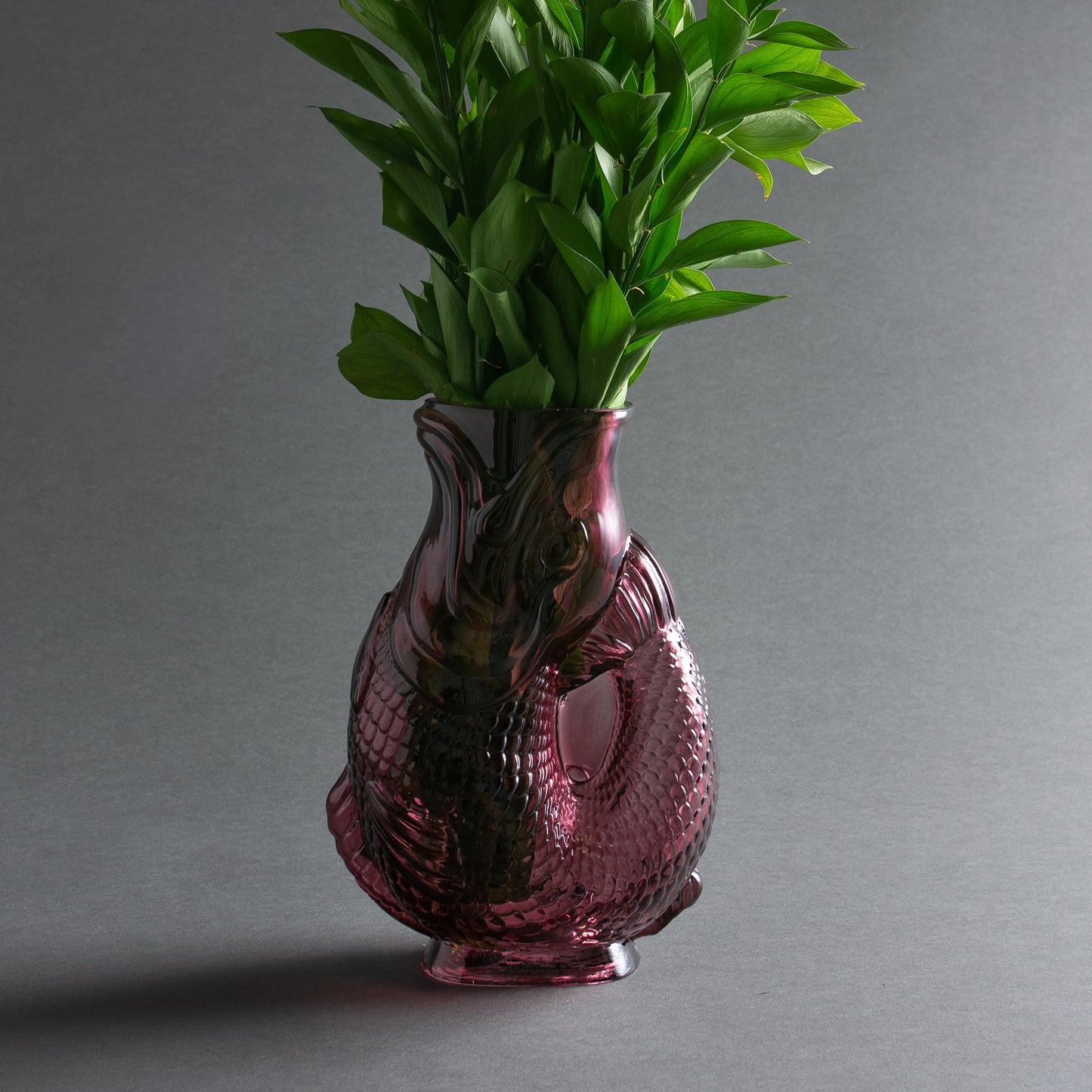 VASO PESCE VETRO LILLA