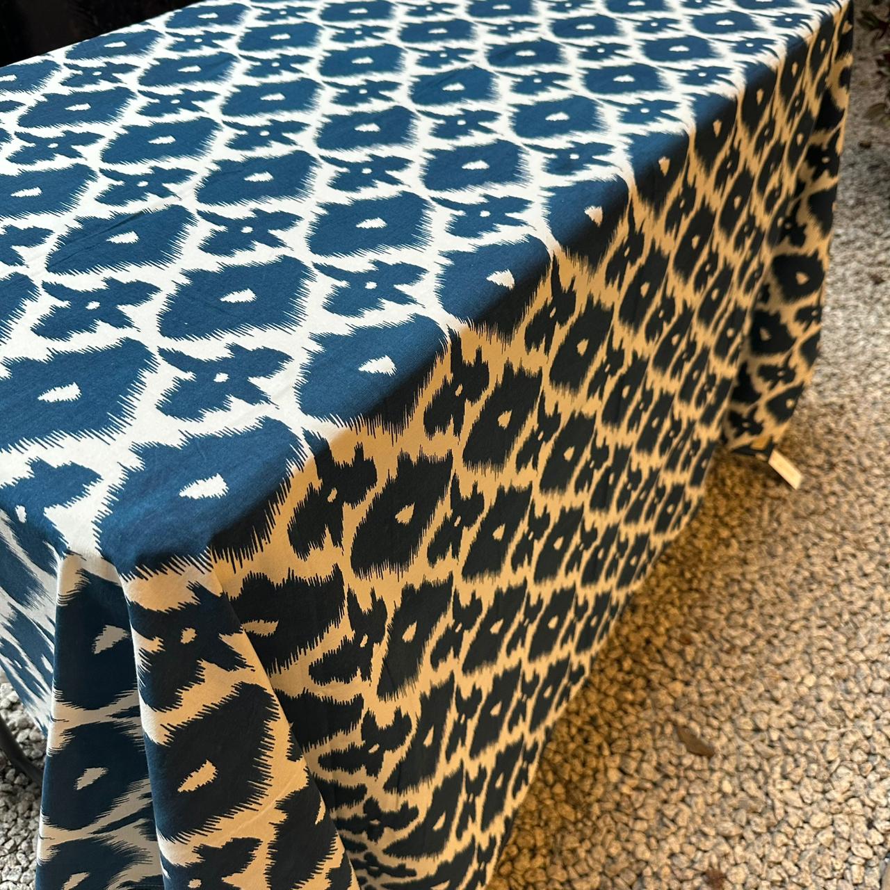 TOALHA DE MESA IKAT 1,80X1,80M