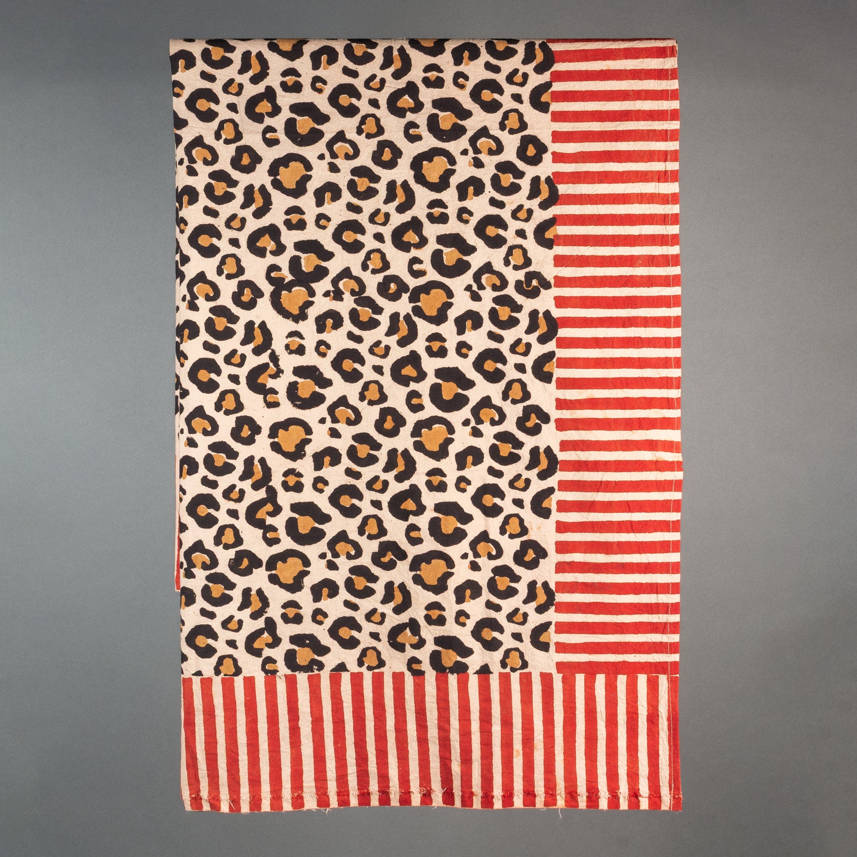 TOALHA DE MESA LEOPARDO