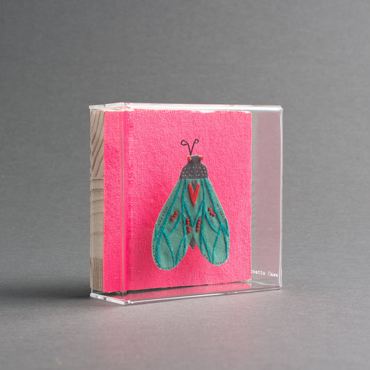 QUADRO ACRÍLICO BORBOLETA VERDE FUNDO PINK